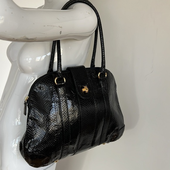 Bloomingdale’s Black Snakeskin Satchel Zip Top & Flap Shoulder Bag - Picture 2 of 8